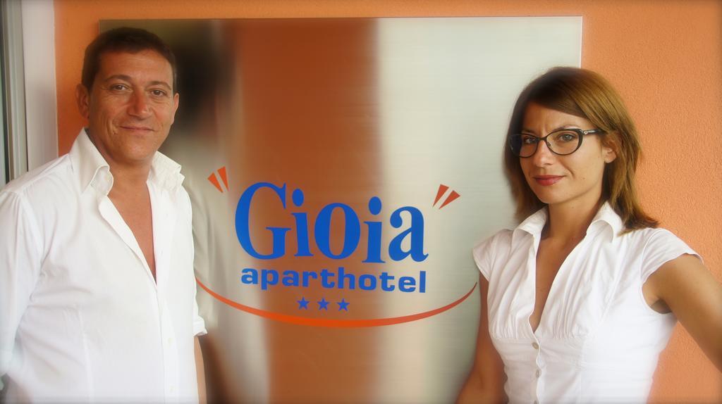Aparthotel Gioia Каорле Екстериор снимка